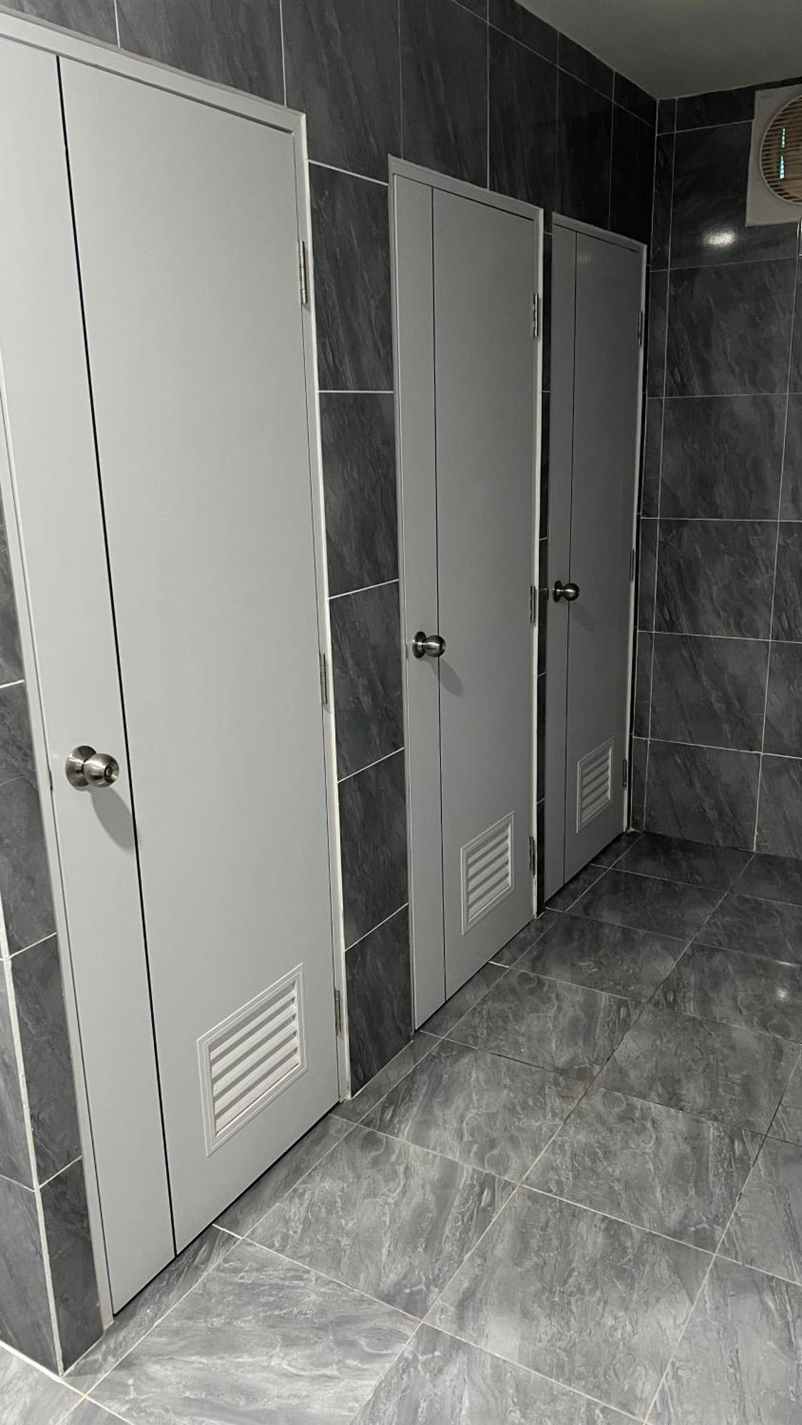 בנגקוק Kiwi Capsule Hotel מראה חיצוני תמונה